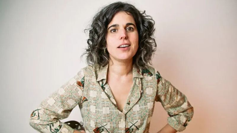 Atenea García Roupa Tendida