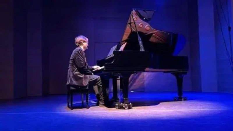 El Pianista De La Mano Izquierda Los Románticos Del Piano