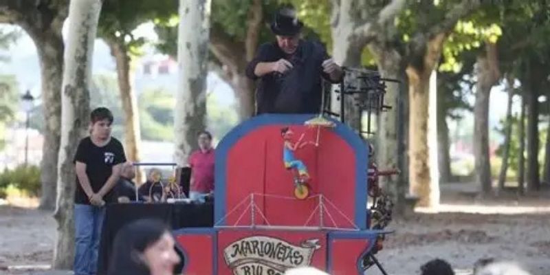 Titirivedra (2026) En Pontevedra