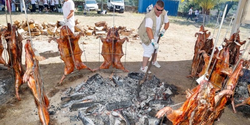Xxxiii Festa Do Porquiño á Brasa Da Amil Moraña 2026