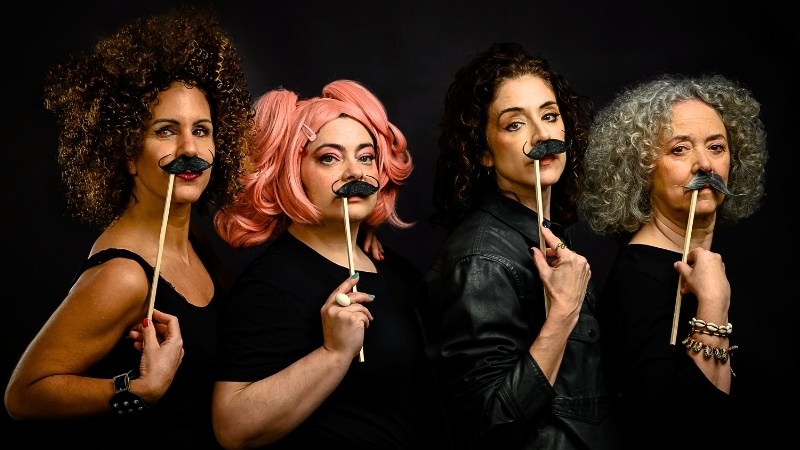 Señores, Unha Comedia Machirula De Ste Xeito Sanxenxo